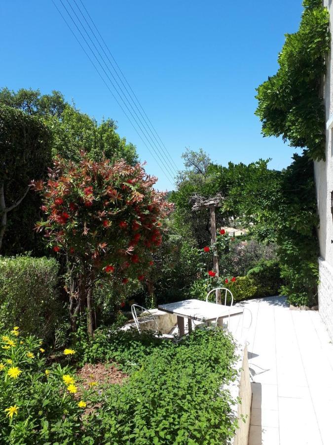 Appartements Dans Villa En Rez De Jardin Hyères Exteriér fotografie