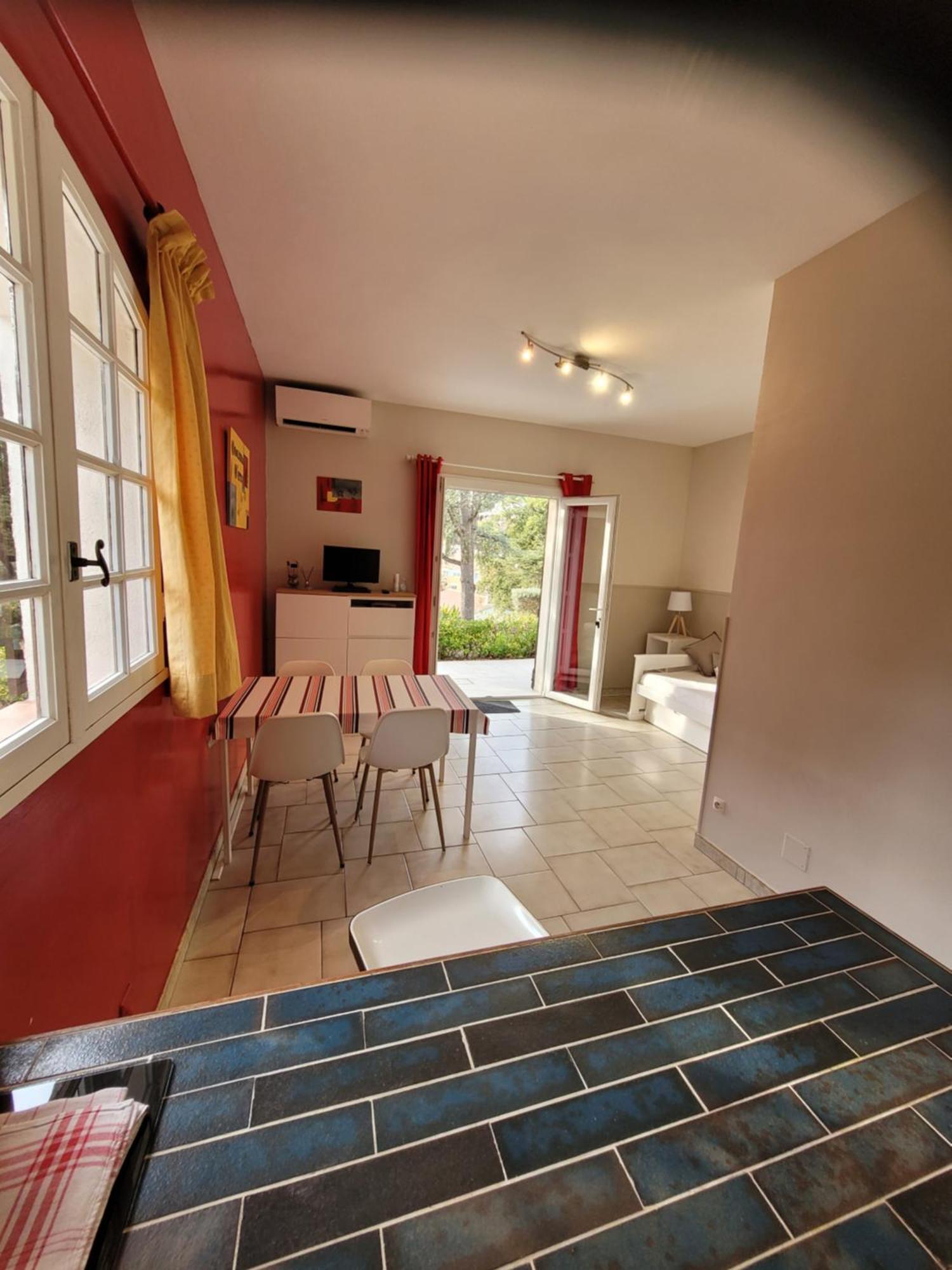Appartements Dans Villa En Rez De Jardin Hyères Exteriér fotografie
